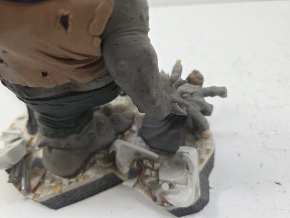 Main image 7