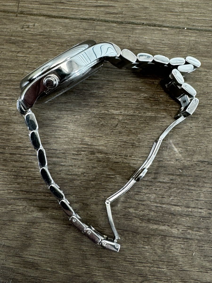 Main image 5