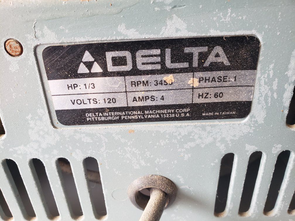 Delta model 31-460 4″ belt sander and 6″ disc sander combo No probs