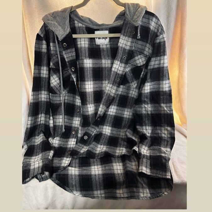 Black White Plaid Flannel Button Up