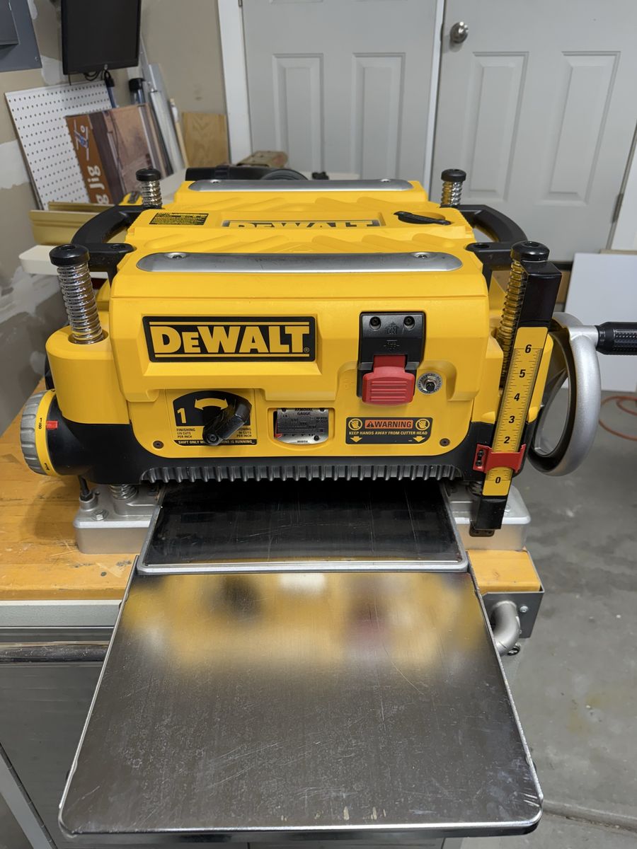 Dewalt bench planer