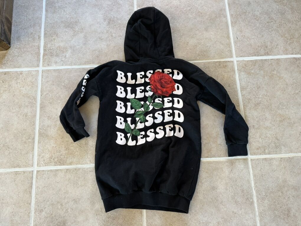 Nova Kids Size 10/12 Blessed Sweatshirt