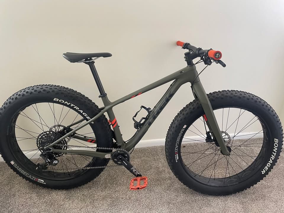 Medium Trek Farley 9.6 Fat Bike, NX Eagle – Excellent Condition, Super light!