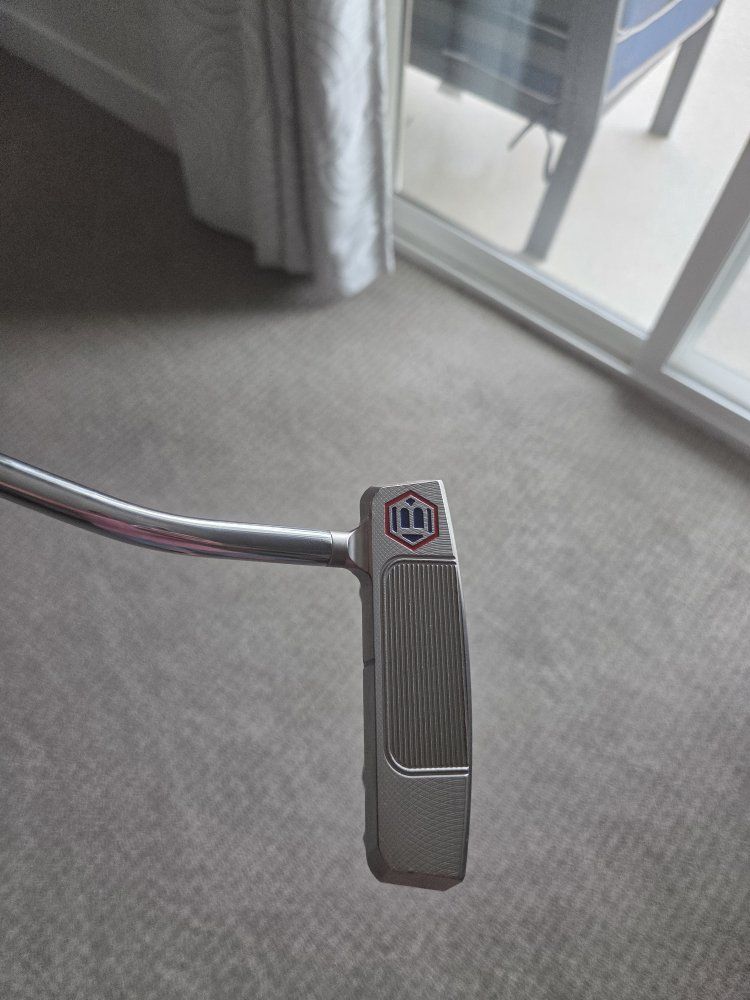 Berttinardi Innovai Rev 6.0s Putter. 35"