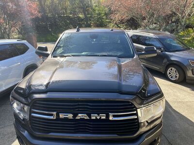 AUTOVENT SHADE BUG SCREEN NEW IN BOX -2019-2095 DODGE RAM