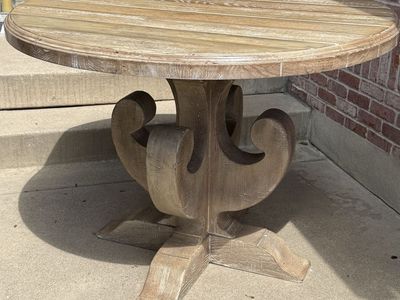 Hooker Furniture Boheme Ascension 48” Round Wood Foyer Table