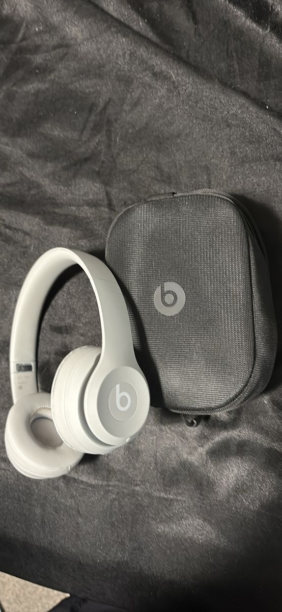 Beats Solo 4