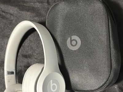 Beats Solo 4