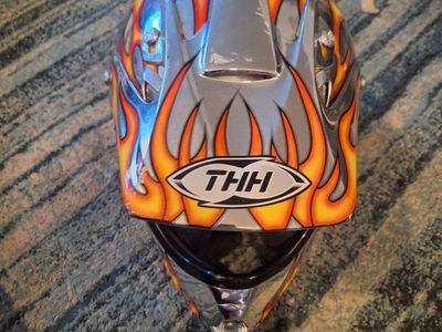 THH Off-Road Dirt Bike Helmet Chrome Flame Graphic Size Large DOT Approved: Manufacturer date 2004