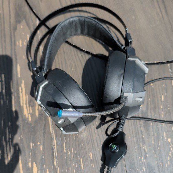 Velocilinx Headphones with Microphone