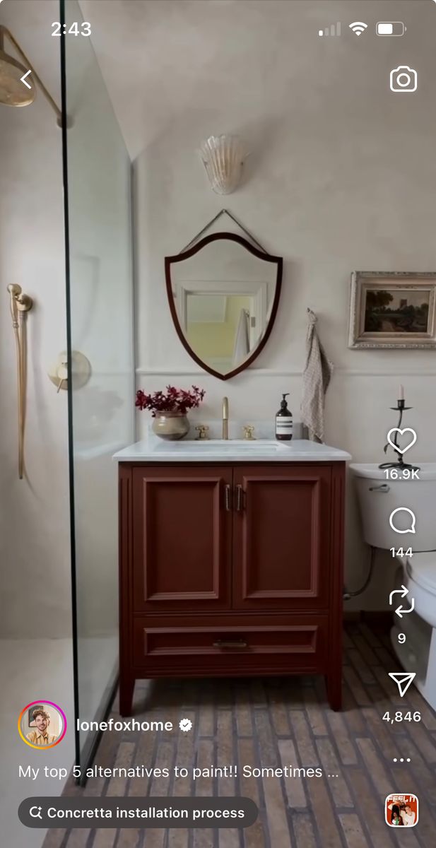 Main image 4