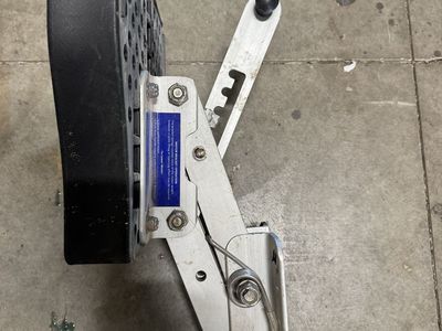 Trolling motor bracket