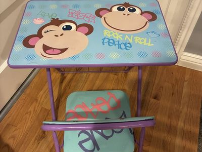 Toddler art table