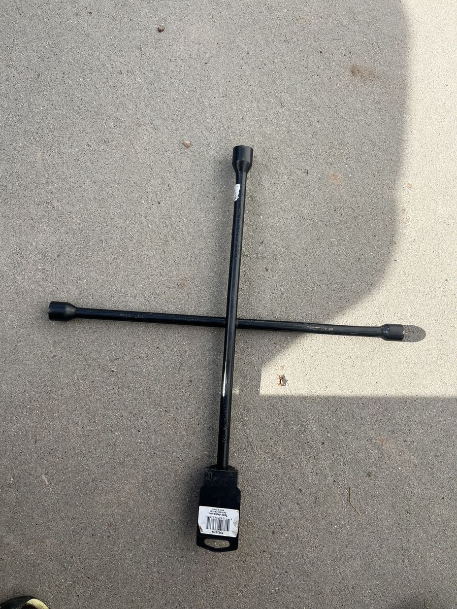 Lug Wrench