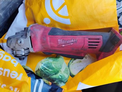 Milwaukee M18 Angle Grinder *Too only*