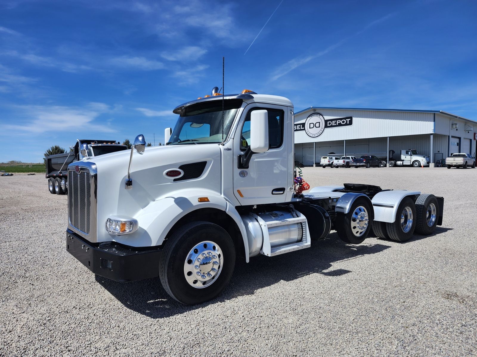 2018 PETERBILT 567