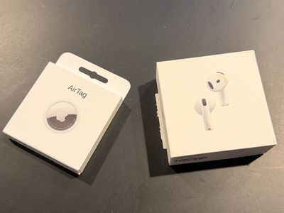 Apple AirPods 4 & AirTag 1st gen Bundle