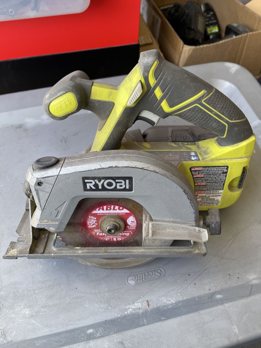 RYOBI ONE+ 18V Cordless Circular Saw P507 6 1/2 in. Blade - with battery $30