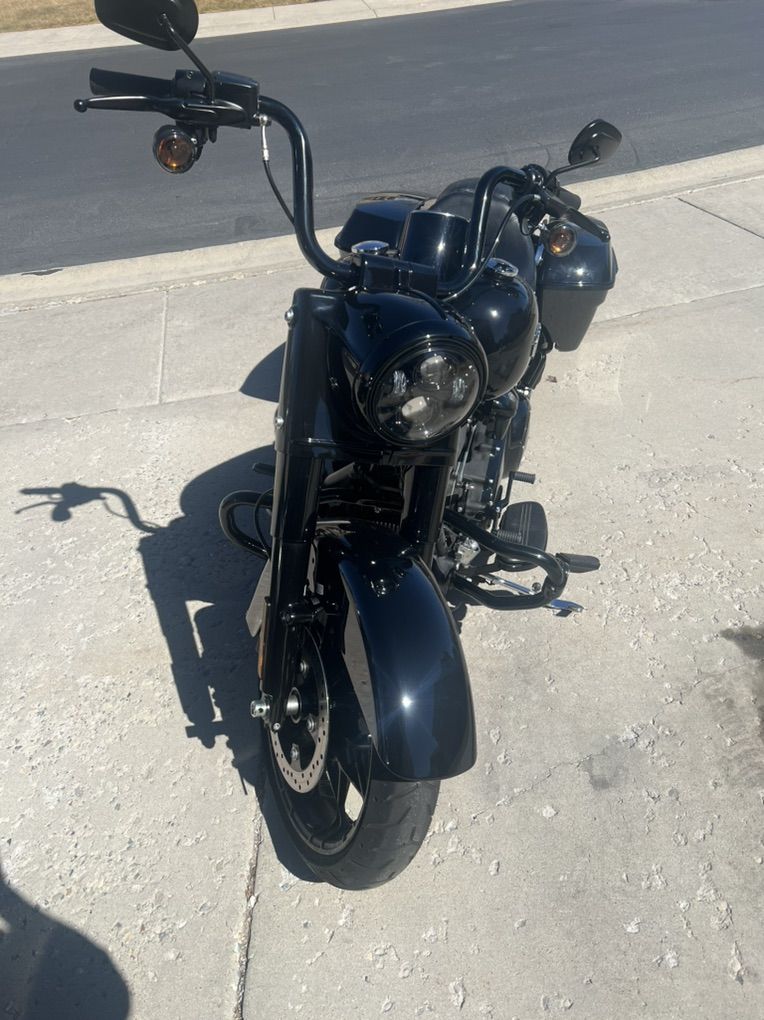 2023 Road King Special