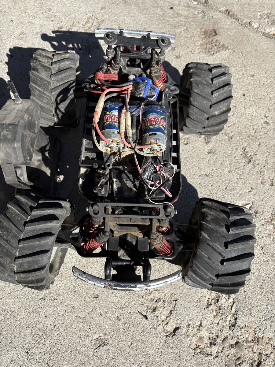 Main image 3