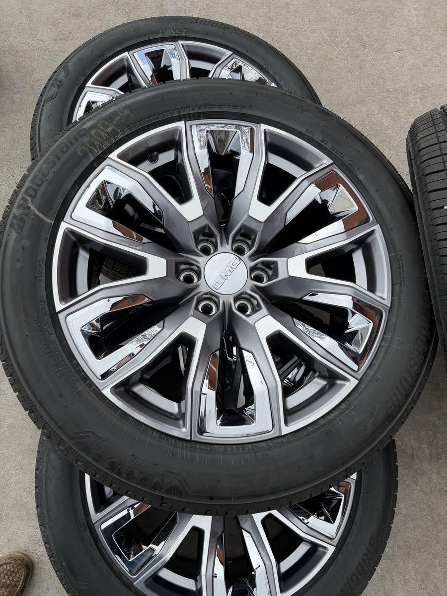 Brand new 2026 gmc sierra Denali 22” wheels and tires 