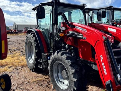 Massey Ferguson 4710 Dyna 2 Tractor