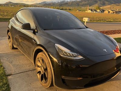 2022 TESLA MODEL Y Long Range