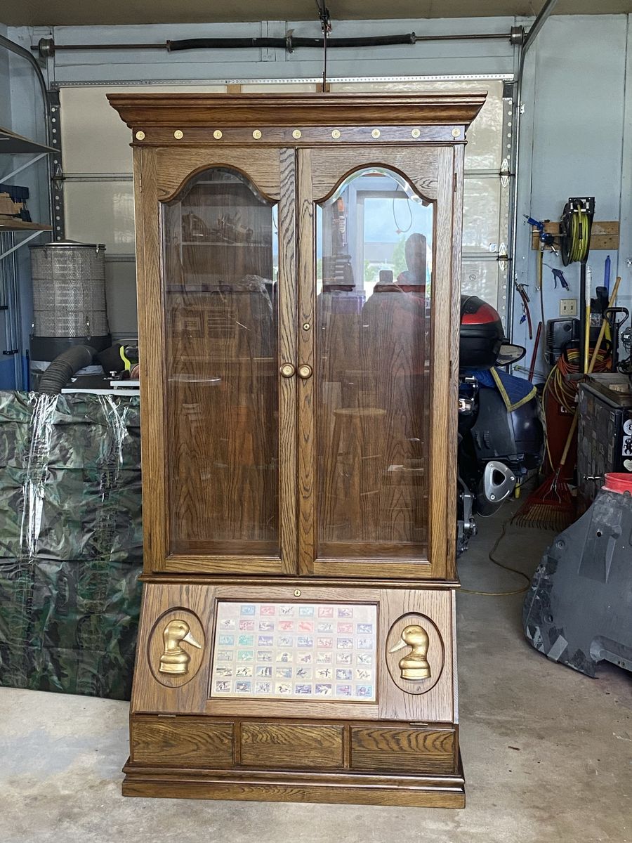 Ducks Unlimited Lighted Gun Display Cabinet