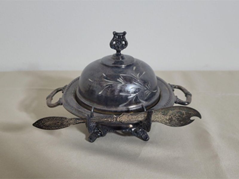 Main image 8