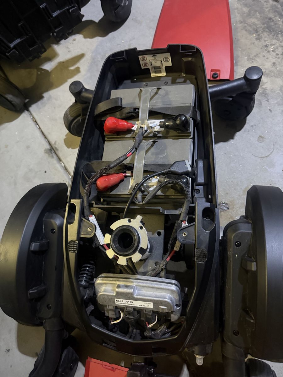 Main image 7