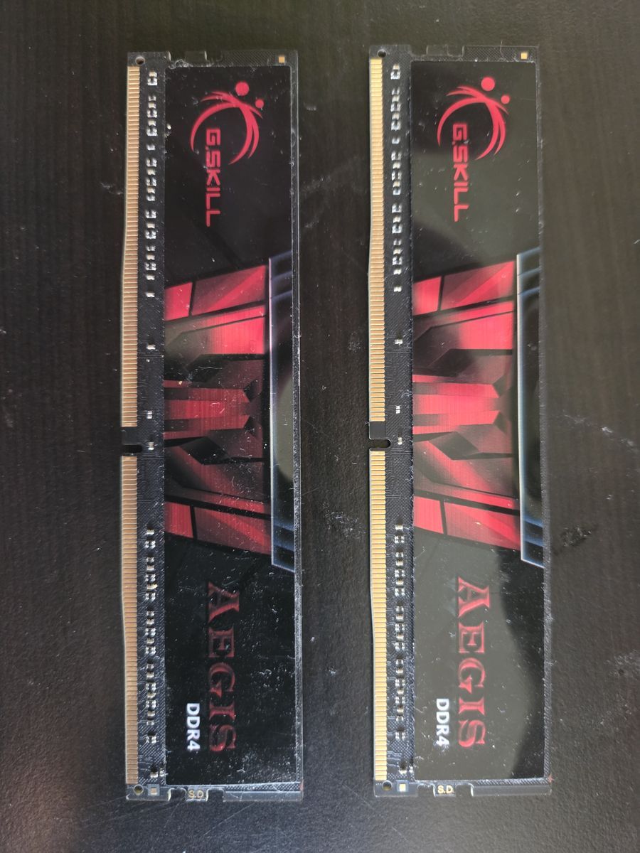 G SKILL 2x8 16 GB DDR4 3000MHz