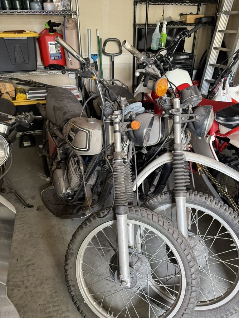 (4)Yamaha DT400  /250 Enduro Project Motorcycles