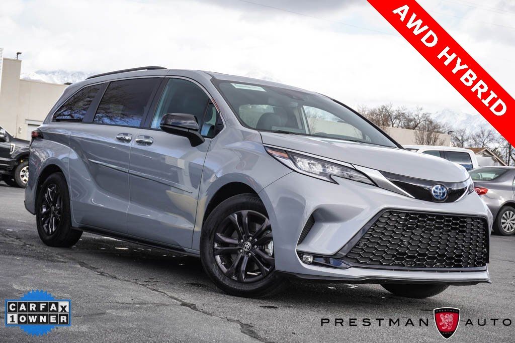 2024 Toyota Sienna XSE 7-Passenger