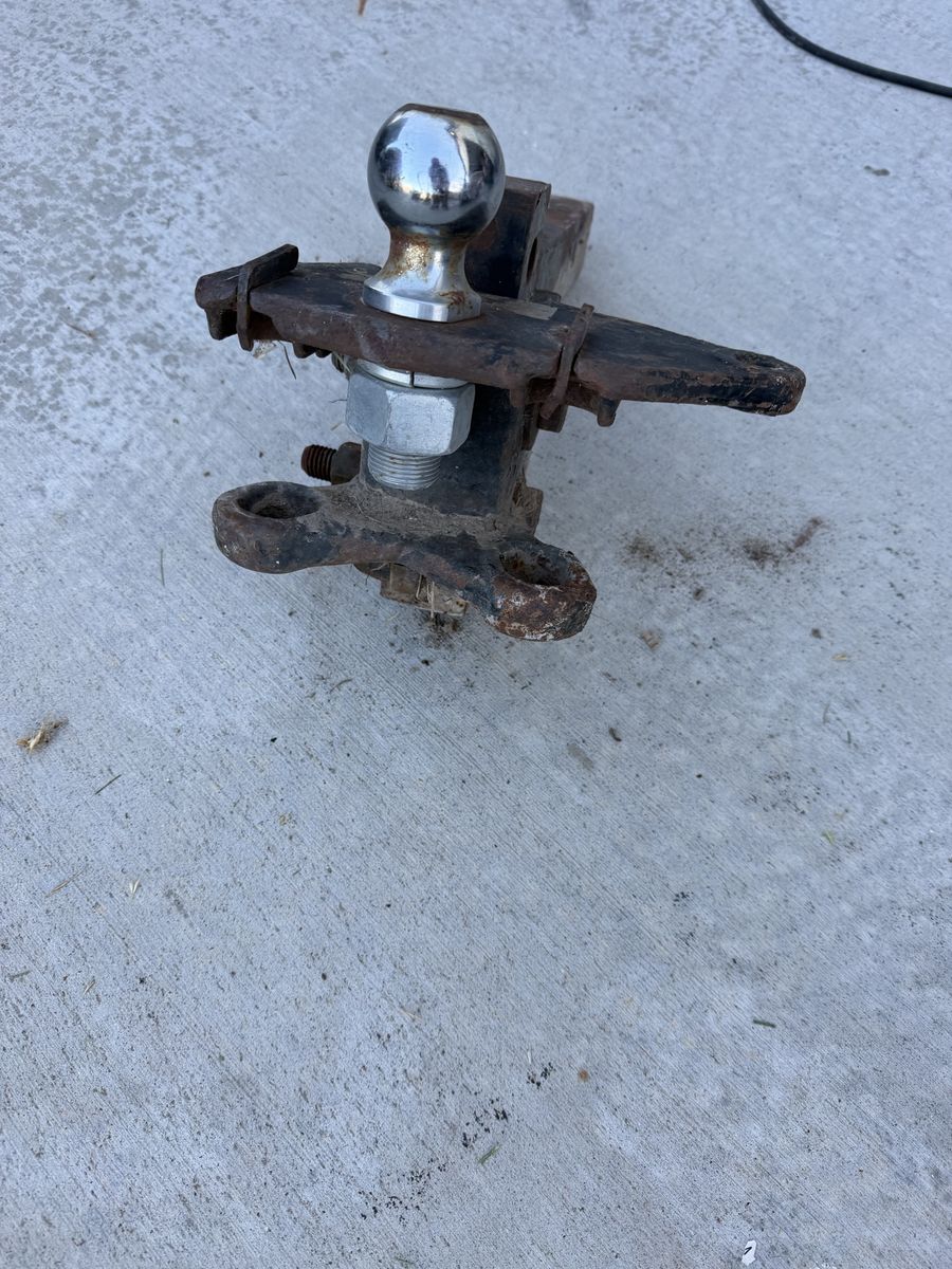 Stabilizer hitch