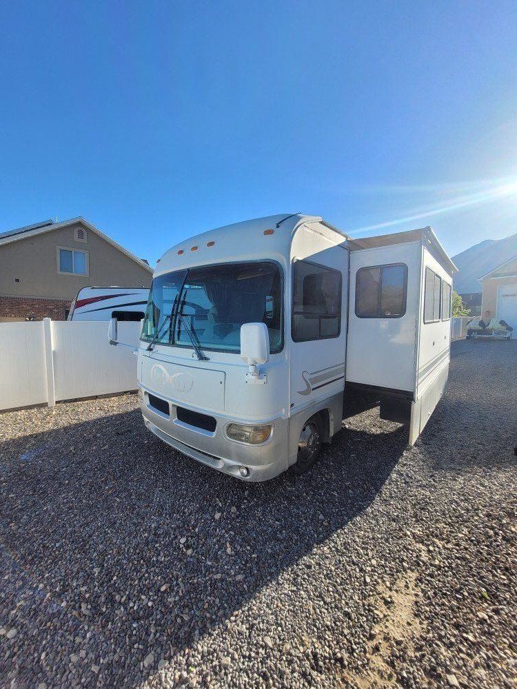 1999 Infinity Motorhome