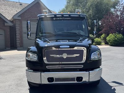 2011 Freightliner M2 106