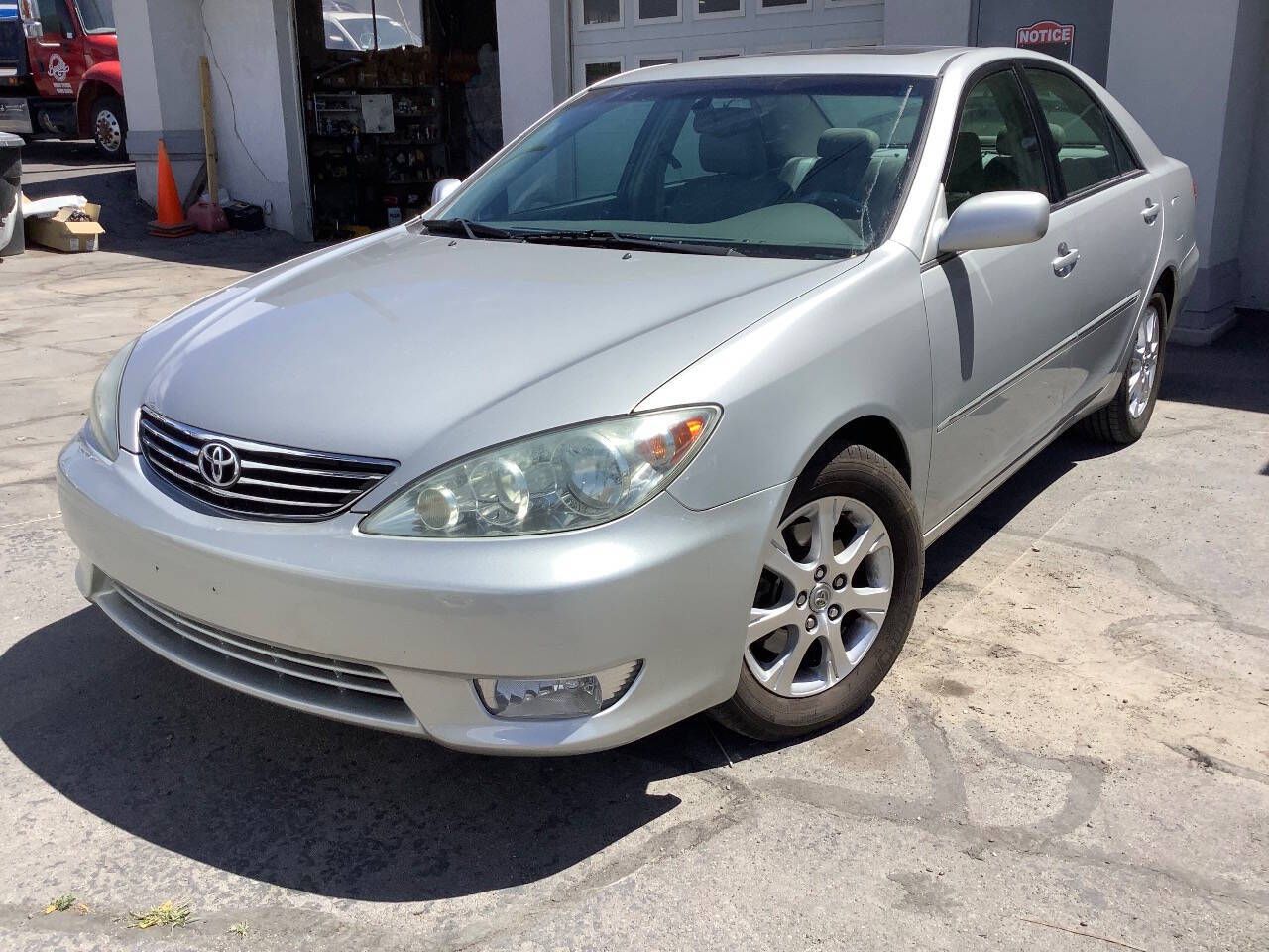 2005 Toyota Camry XLE V6