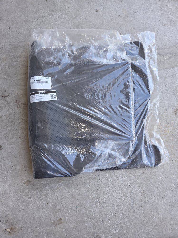2022 tuscon hybrid floor mats black