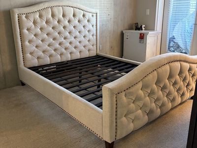 Queen size bed