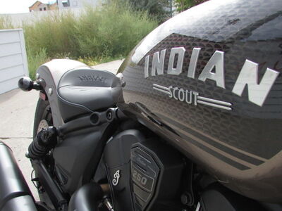 2025 Indian Motorcycle® Scout® Bobber Limited +Tech Nara Bronze Metallic
