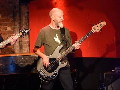Ernie Ball Music Man Stingray Bass