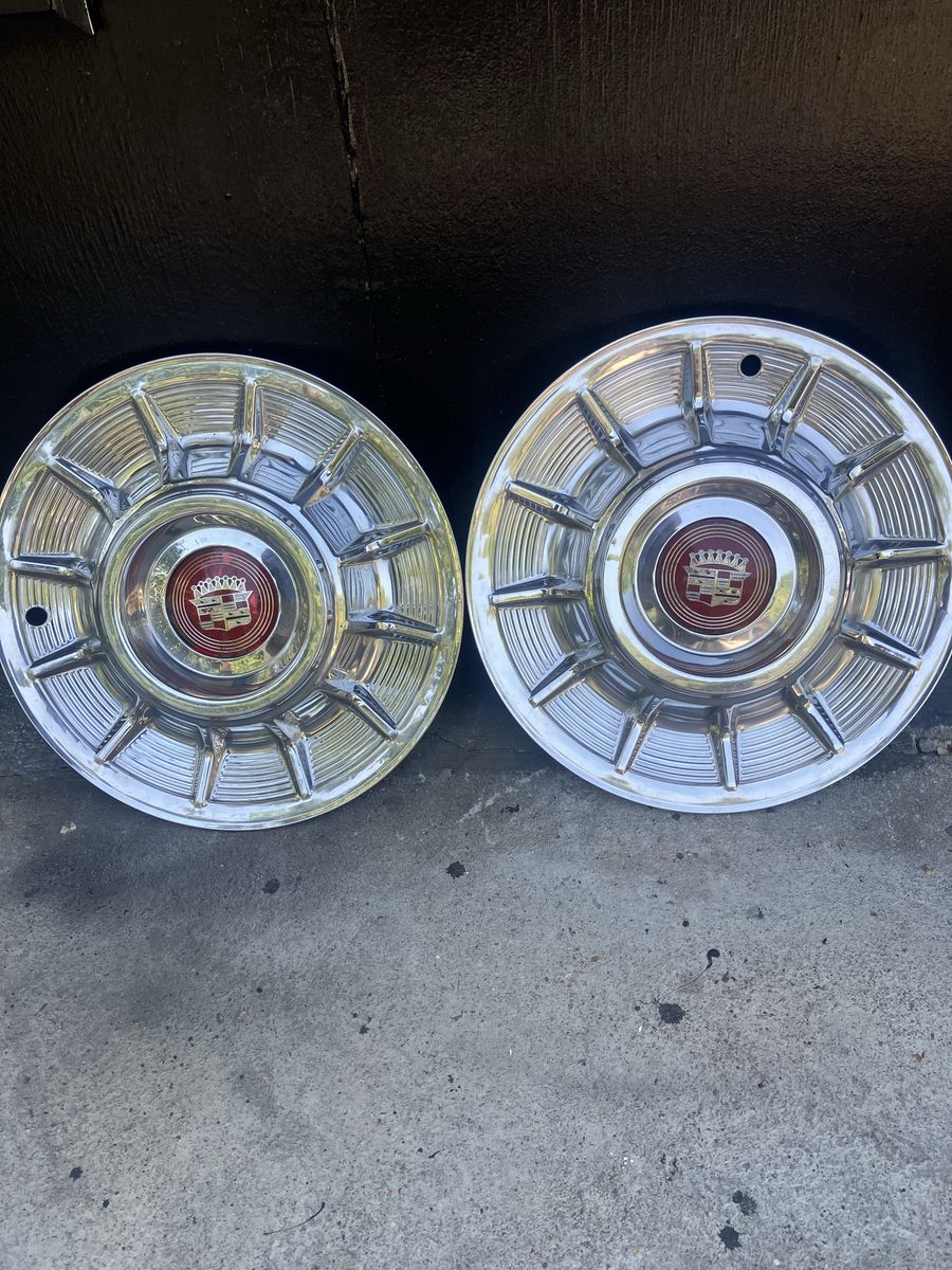 car hub capes