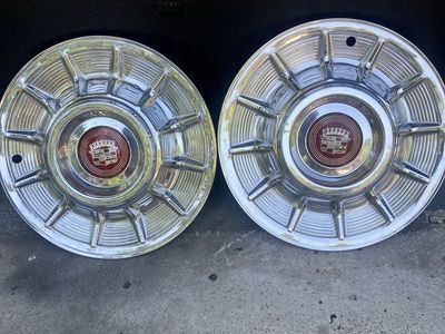 car hub capes