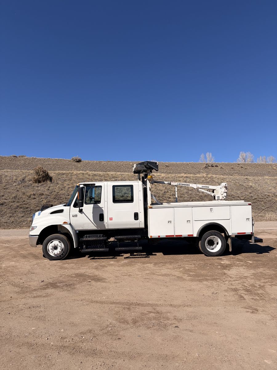2005 International 4400 Service Truck