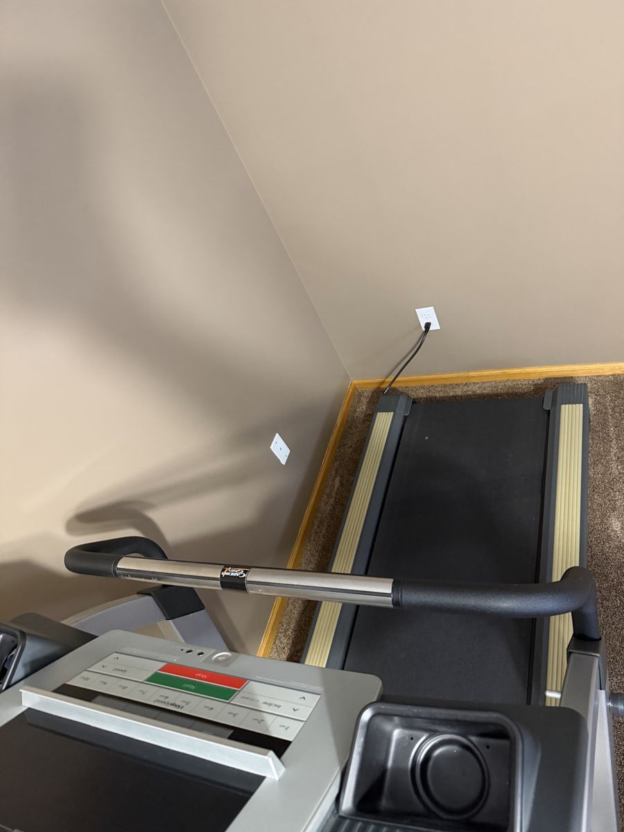 Main image 6