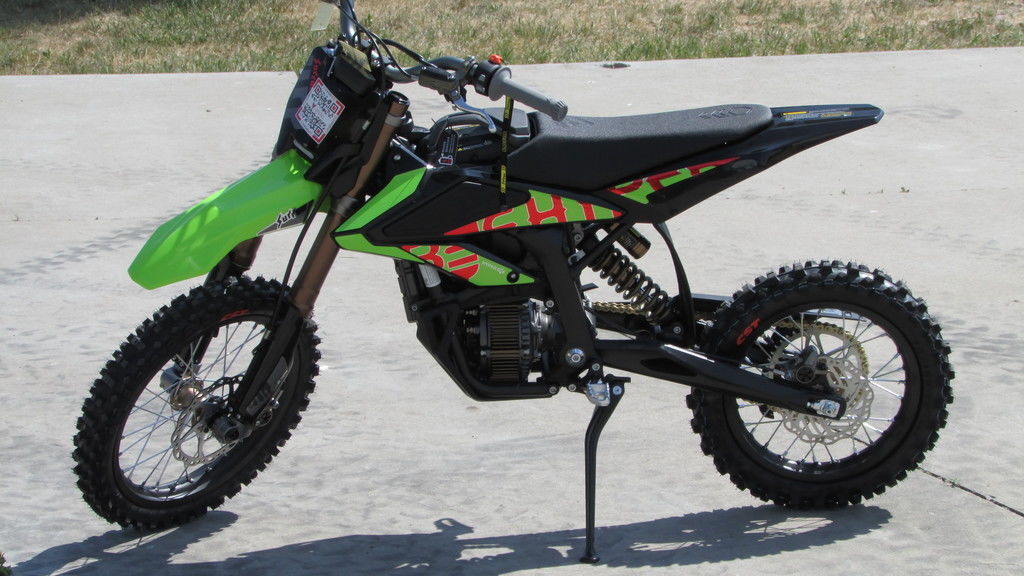 2025 SUR-RON Hyper Bee 14/12