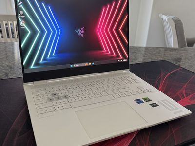 Gaming Setup Bundle – HP OMEN Transcend 16 i9 / RTX 4070 + MSI 32” Monitor + Razer Accessories