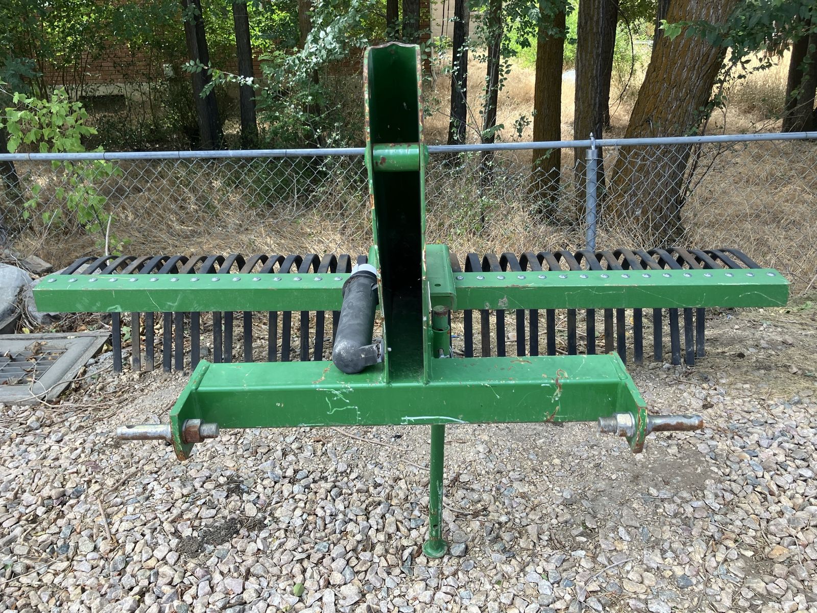 Main image 5