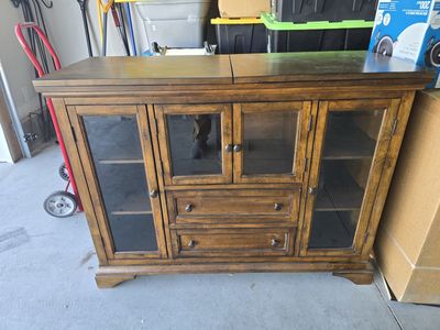 Real Hardwood Mariposa flip top server