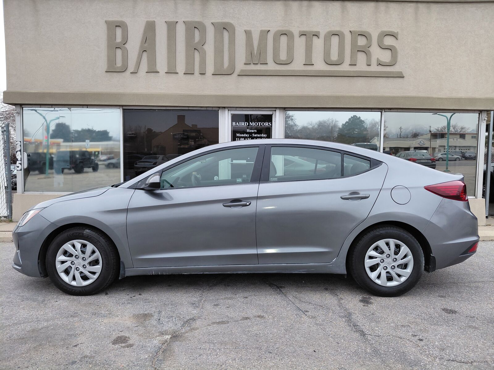 2019 HYUNDAI ELANTRA SE